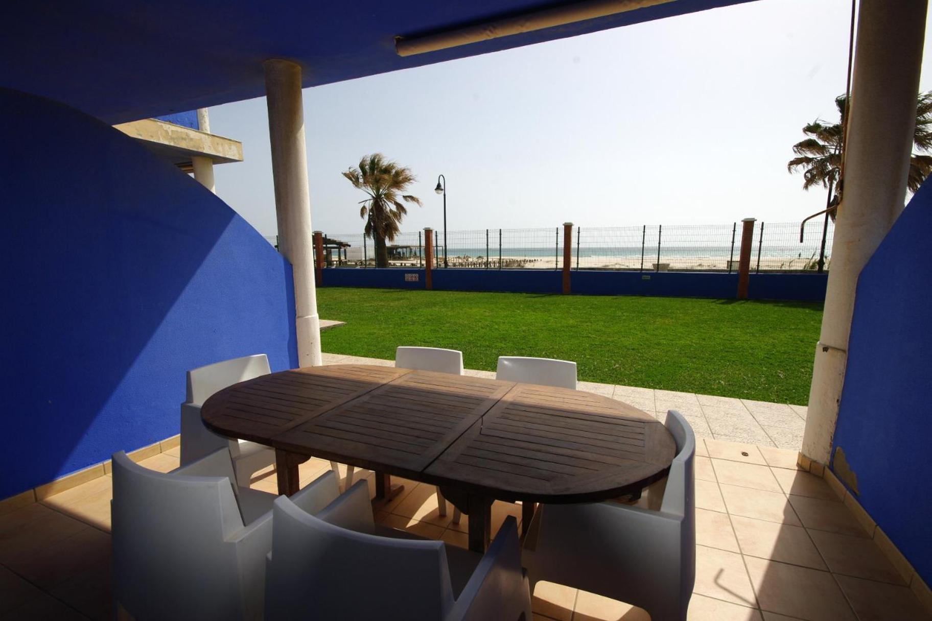 Livingtarifa- Apartamento Tucan Exterior photo