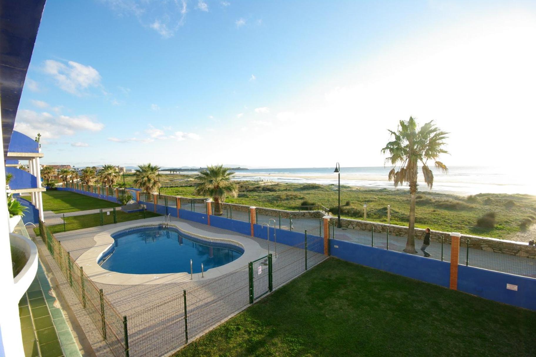 Livingtarifa- Apartamento Tucan Exterior photo